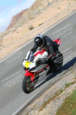 media/Feb-05-2023-Classic Track Day (Sun) [[c35aca4a42]]/Group 2/session 3 turn 13/